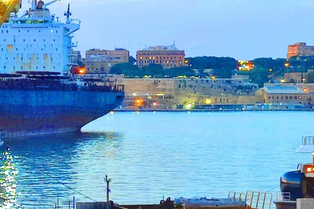Cospicua Crew 2 Savynomad Harbour Residences Wow Views מראה חיצוני תמונה