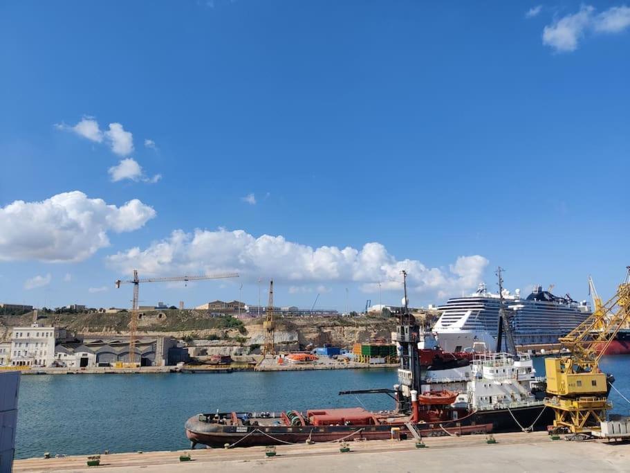Cospicua Crew 2 Savynomad Harbour Residences Wow Views מראה חיצוני תמונה